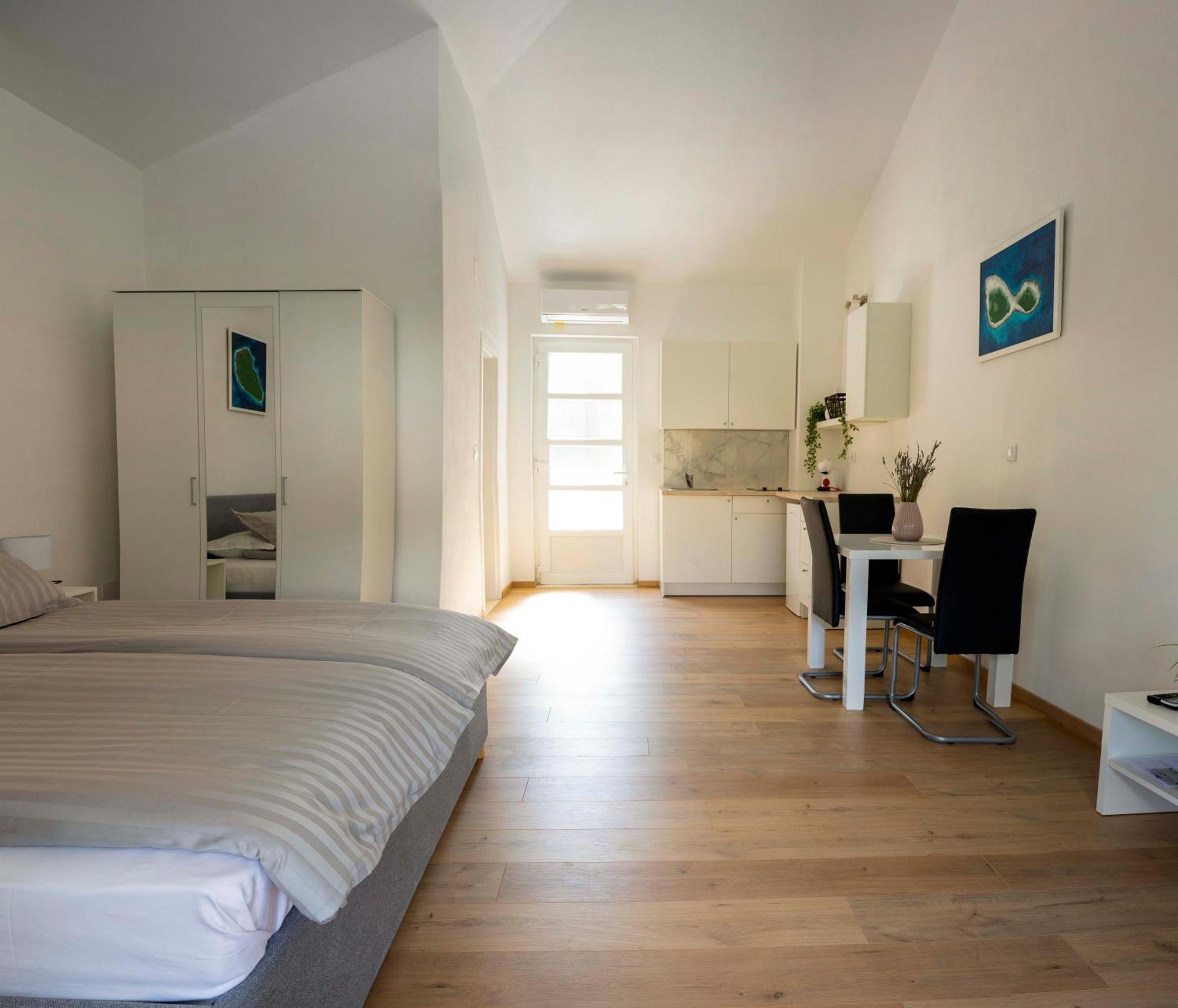 Korkyra Fit Suites -Free Gym Đảo Korčula Phòng bức ảnh